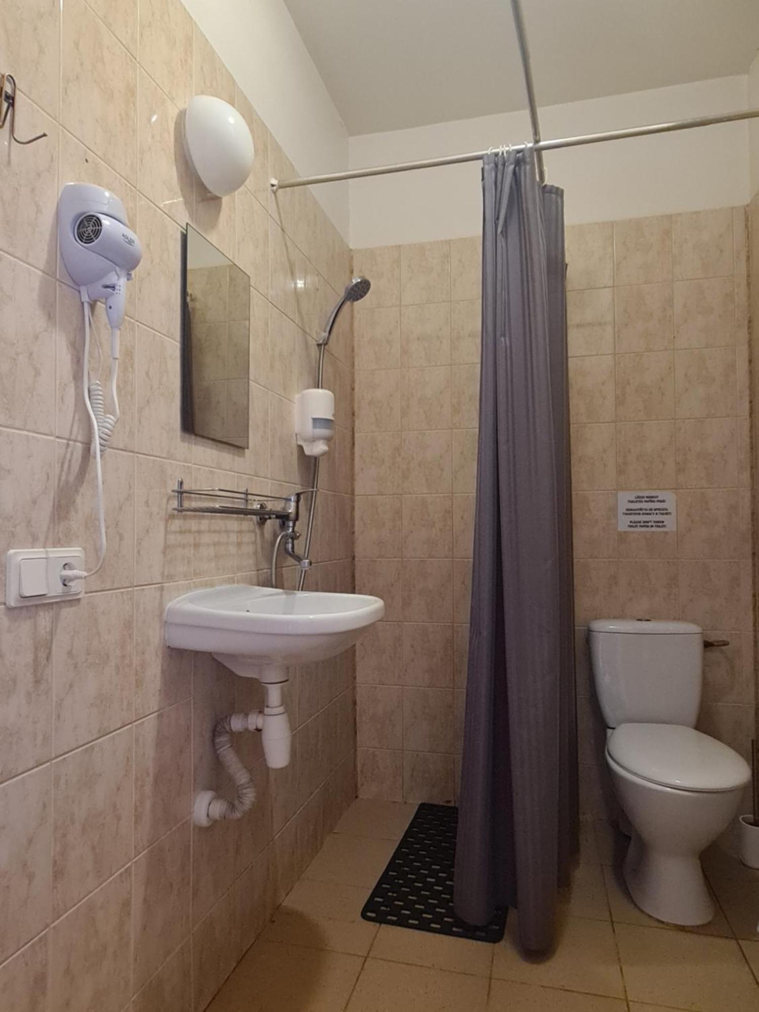 Guest House Kaktus Riga Oda fotoğraf