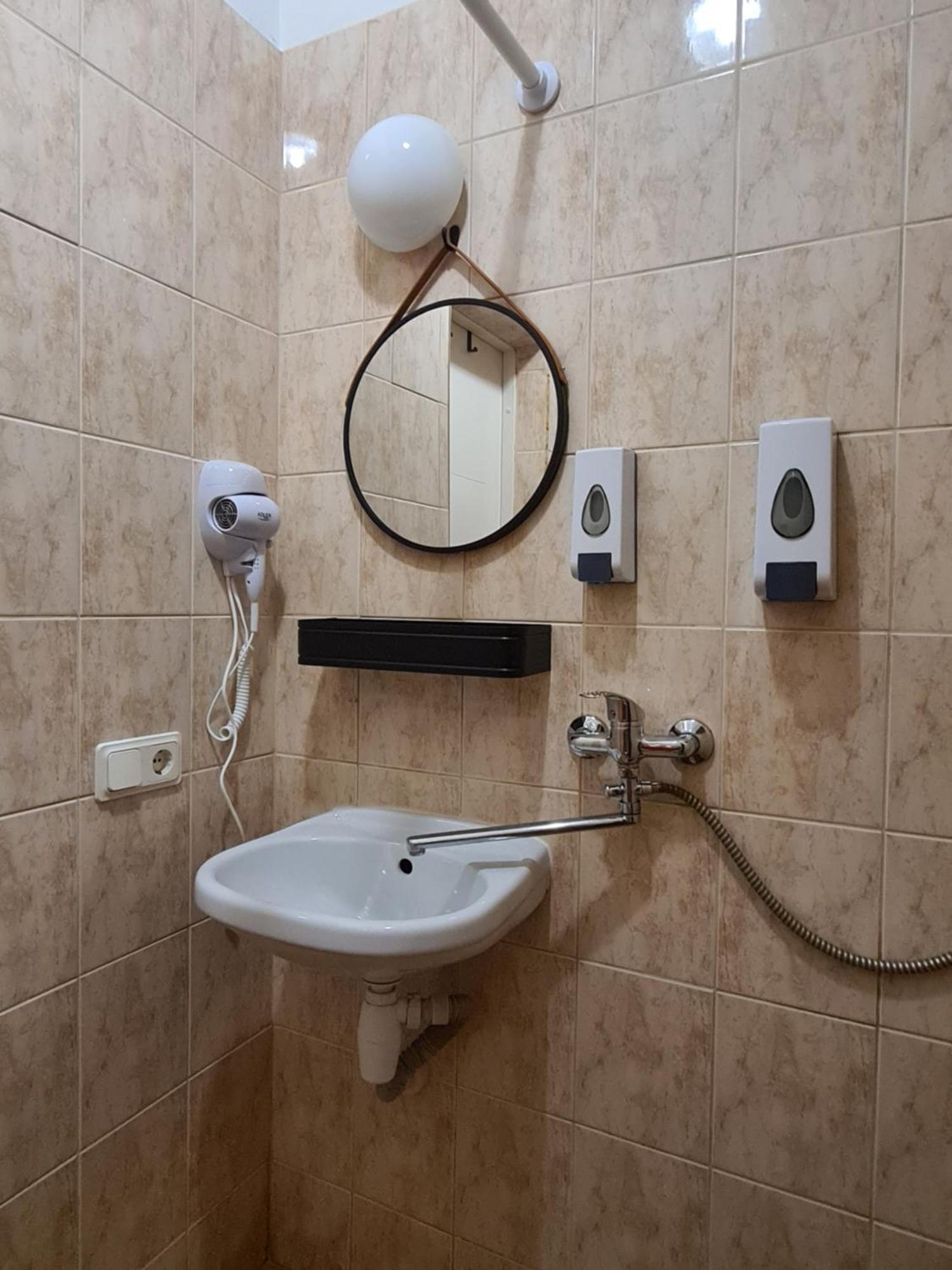 Guest House Kaktus Riga Oda fotoğraf