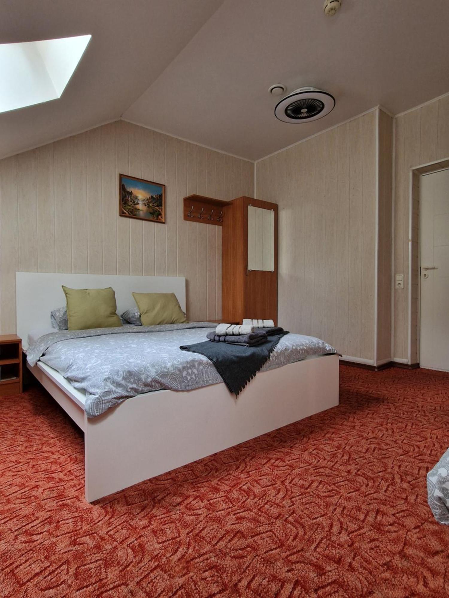 Guest House Kaktus Riga Oda fotoğraf